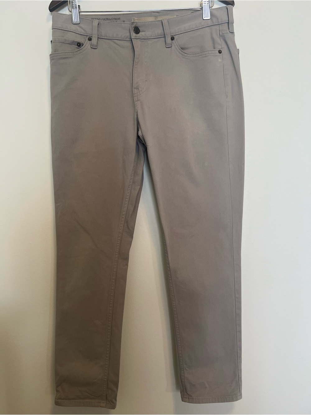 Banana Republic Skinny Jeans in Taupe